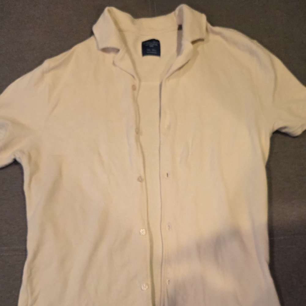 Cream Casual Button Down Shirt with Classic Design